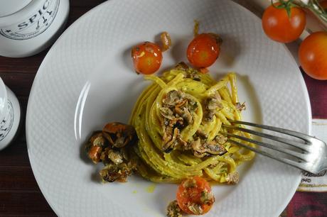 Spaghetti alla chitarra con vongole e cozze Spaghetti alla chitarra con vongole e cozze