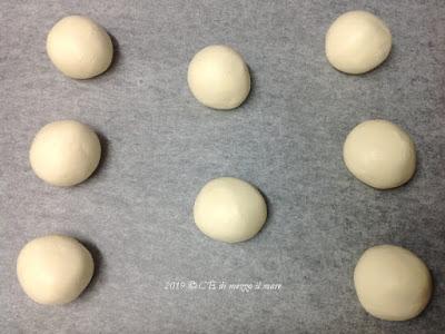 Pane nel mondo: Pão de queijo (Brasile) Pane nel mondo: Pão de queijo (Brasile)