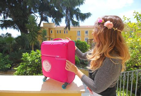 Il mio nuovo trolley fucsia di Valigeria Roncato Il mio nuovo trolley fucsia di Valigeria Roncato