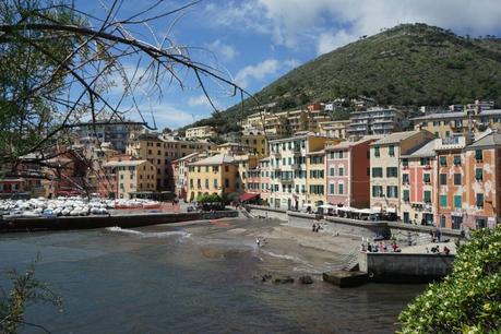 Scoprendo Genova: itinerario a piedi da Brignole a Nervi Scoprendo Genova: itinerario a piedi da Brignole a Nervi