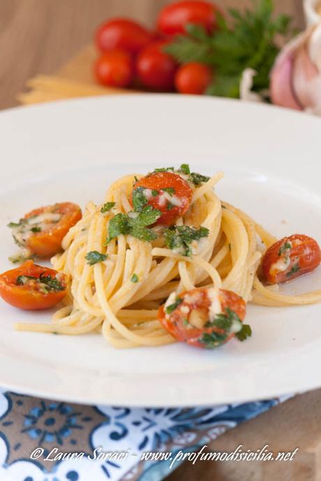 Spaghetti alla Carrettiera con Pomodorini Grigliati Spaghetti alla Carrettiera Sicilia