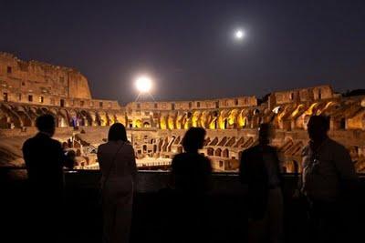 Colosseo al chiar di luna