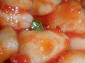 Gnocchi pomodoro basilico............e...il ritorno nero....