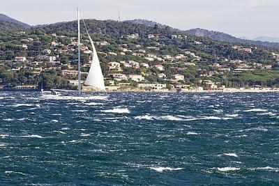 GIRAGLIA ROLEX CUP: LE CONDIZIONI METEO IMPONGONO UNO STOP AL PRIMO GIORNO DI REGATE A ST. TROPEZ