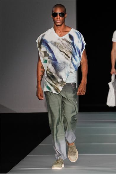 Emporio Armani, leggerezze maschili [MilanoModaUomo SS 2012]