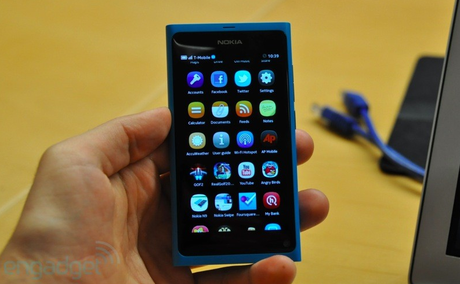 Nokia N9 hands-on e galleria immagini