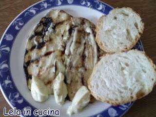 melanzane grigliate con crema di yogurt al basilico