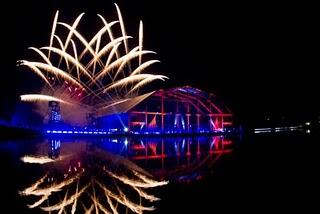 Un teatro galleggiante e uno spettacolare show sull'acqua firmato K-events celebra il  5° Anniversario Metinvest -