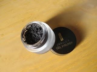 Rivitalizzare l'eyeliner in gel: