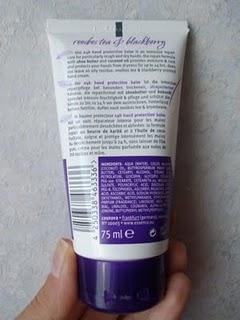 24h hand protection balm di Essence: