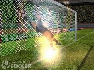 -GAME-First Touch Soccer il miglior gioco di calcio per iOS.