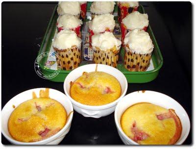 Strawberry cheesecake cupcakes