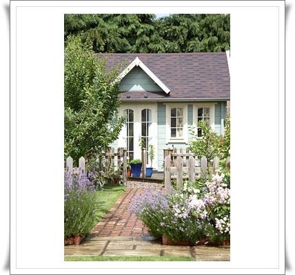 Appuntamento al cottage:a floral cottage..