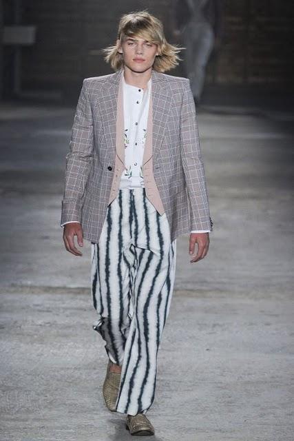 [Fashion Show] Milano Moda Uomo: Alexander McQueen P/E 2012