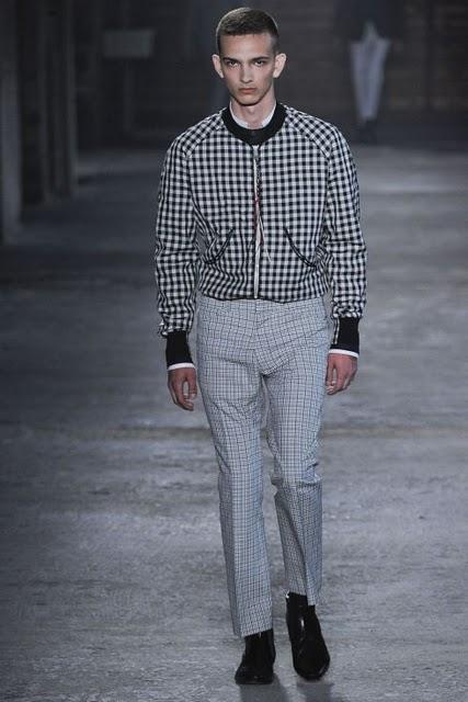 [Fashion Show] Milano Moda Uomo: Alexander McQueen P/E 2012