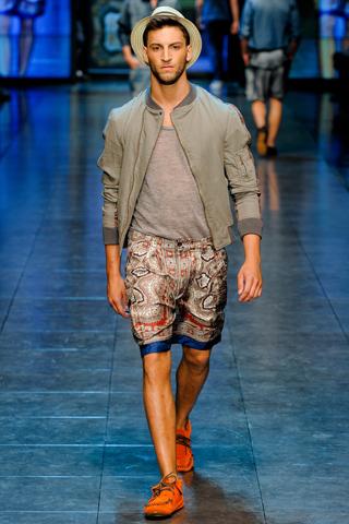 [Fashion Show] Milano Moda Uomo: D&G; P/E 2012