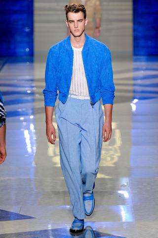 [Fashion Show] Milano Moda Uomo: Versace P/E 2012