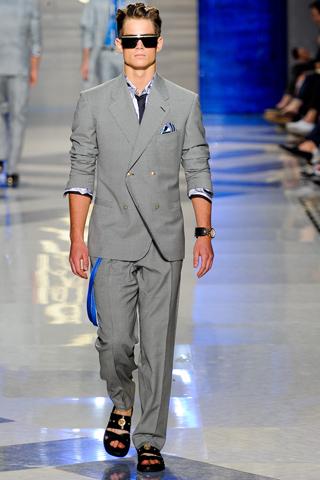 [Fashion Show] Milano Moda Uomo: Versace P/E 2012