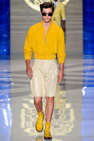 [Fashion Show] Milano Moda Uomo: Versace P/E 2012