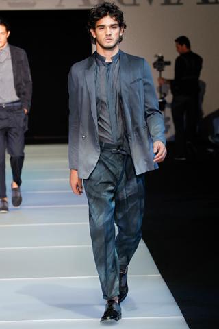 [Fashion Shows] Milano Moda Uomo: Emporio Armani P/E 2012