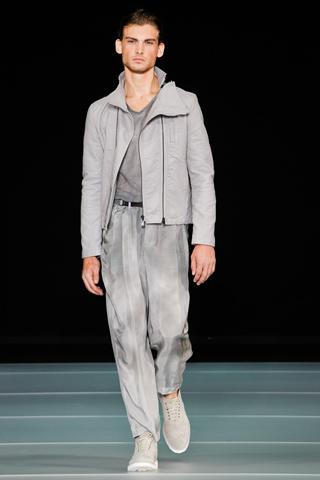 [Fashion Shows] Milano Moda Uomo: Emporio Armani P/E 2012