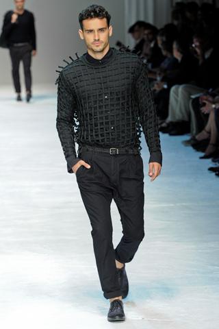 [Fashion Show] Milano Moda Uomo: Dolce & Gabbana P/E 2012