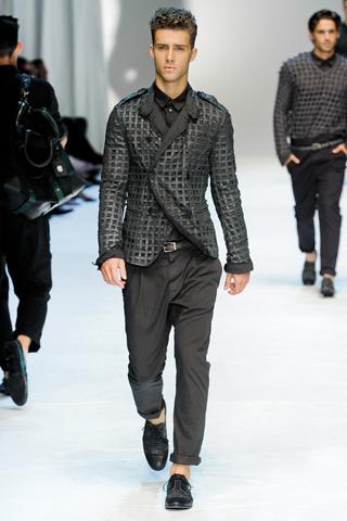 [Fashion Show] Milano Moda Uomo: Dolce & Gabbana P/E 2012