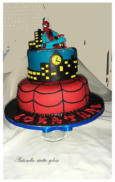 “Torta Spider-man” “Torta Spider-man”