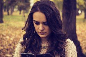 Così i social media aumentano la depressione degli adolescenti depressione adolescenti