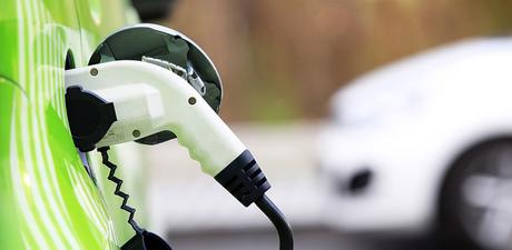 Crescono le auto elettriche anche in Italia, il futuro è presente Crescono le auto elettriche anche in Italia, il futuro è presente