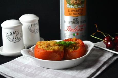 Pomodori gratinati saporiti al forno Pomodori gratinati saporiti al forno