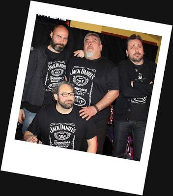 Chi va con lo Zoppo... non perde la XXXIX Edizione del FERRAGOSTO SANNAZZARENO! Chi va con lo Zoppo... non perde la XXXIX Edizione del FERRAGOSTO SANNAZZARENO!