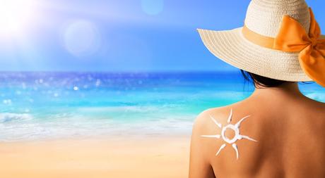 Estate: consigli per un’abbronzatura perfetta Estate: consigli per un’abbronzatura perfetta