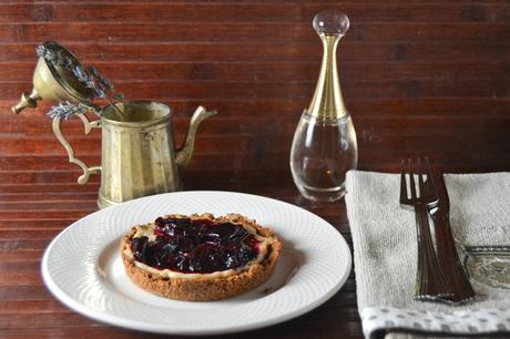 Tortine senza cottura con yogurt e ciliegie Tortine senza cottura con yogurt e ciliegie