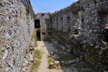Portogallo: la Serra de Montejunto tra mulini, natura e una fabbrica di ghiaccio del 1800 Portogallo: la Serra de Montejunto tra mulini, natura e una fabbrica di ghiaccio del 1800