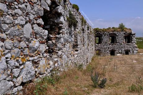 Portogallo: la Serra de Montejunto tra mulini, natura e una fabbrica di ghiaccio del 1800 Portogallo: la Serra de Montejunto tra mulini, natura e una fabbrica di ghiaccio del 1800