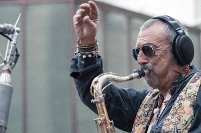 Chi va con lo Zoppo... non perde Saso Popovski, 'o Rom e Daniele Sepe al Roccella Jazz Festival! Chi va con lo Zoppo... non perde Saso Popovski, 'o Rom e Daniele Sepe al Roccella Jazz Festival!