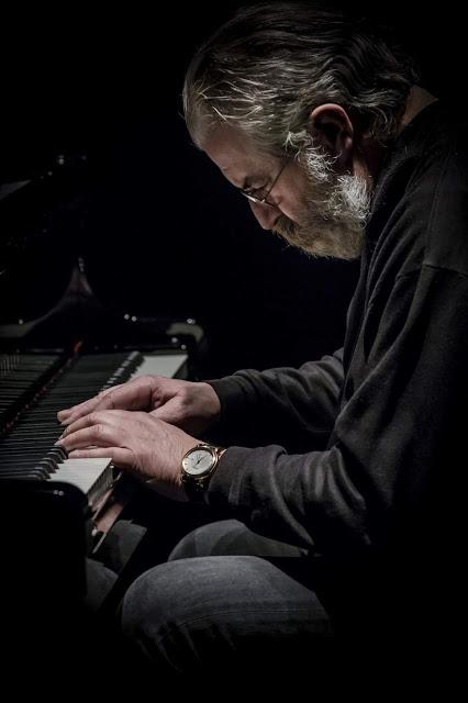 Chi va con lo Zoppo... non perde AfroBalkanBlue Trio e Mediterranean Quartet al Roccella Jazz Festival! Chi va con lo Zoppo... non perde AfroBalkanBlue Trio e Mediterranean Quartet al Roccella Jazz Festival!
