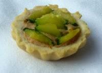 Crostatine salate al tonno e zucchine