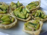 Crostatine salate al tonno e zucchine