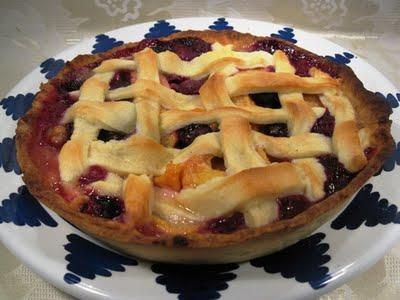 Maryland peach and Blueberry pie