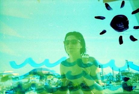 LOMOGRAPHY • al mare con Supreme e Fujicolor 100 (scaduto 01/2011)