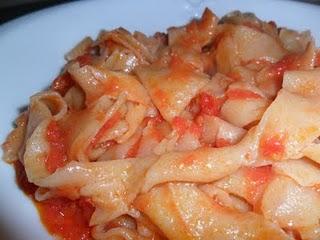 ..........TAGLIATELLE DI CECI E .........LA CUCINA RIAPRE!!!!!!!