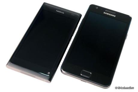 N9 vs Galaxy SII 2