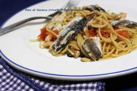 SPAGHETTI ALLE SARDE CON GAMBERETTINI E POMODORI CUORE DI BUE di Dolcipensieri