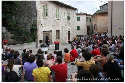 PENNABILLI, festival degli artisti di stradaPennabilli, u...