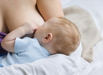Allattare al seno contro rischio SIDS