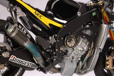 Yamaha YZR-M1 C.Edwards 2009 by Utage Factory House