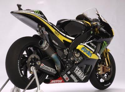 Yamaha YZR-M1 C.Edwards 2009 by Utage Factory House