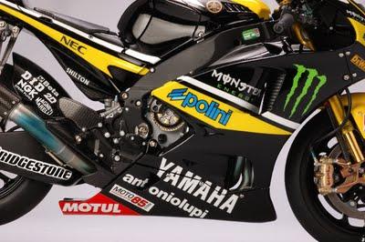 Yamaha YZR-M1 C.Edwards 2009 by Utage Factory House